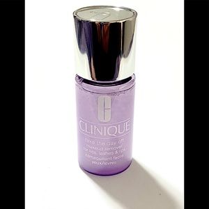 5/$25 💐 Clinique | Travel Size Take the Day Off™️ Makeup Remover*
